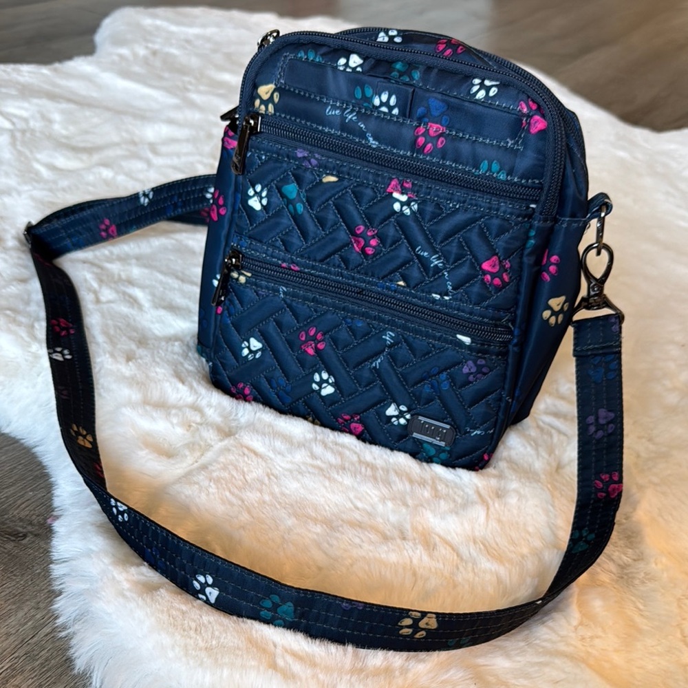 Like New! Lug Navy Quilted Crossbody Bag